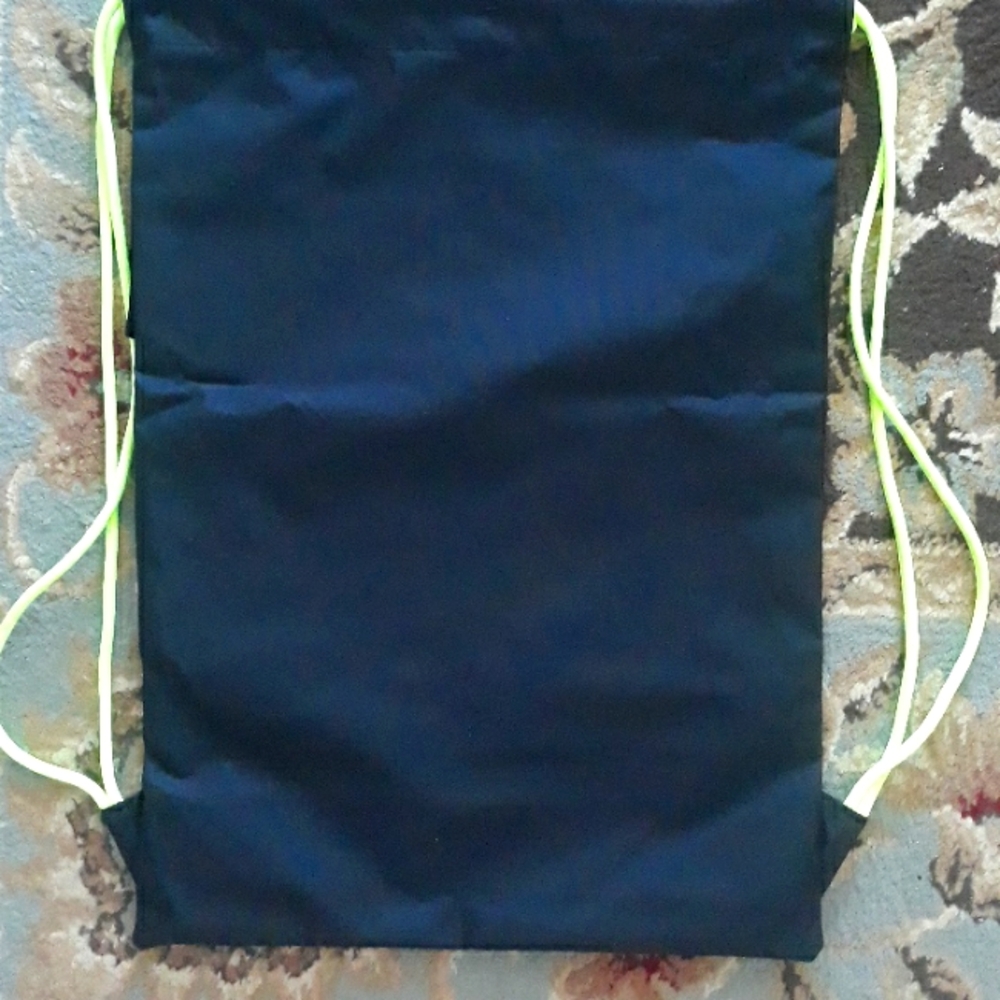2x*Host Pick*Nike drawstring bag - Picture 4 of 12